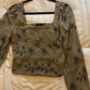 Grey House of Harlow 1960 top in excellent condition.